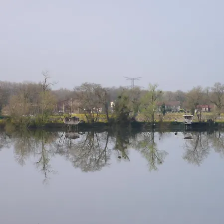 Songes Au Lit Du Fleuve Frühstückspension Cambes (Gironde)